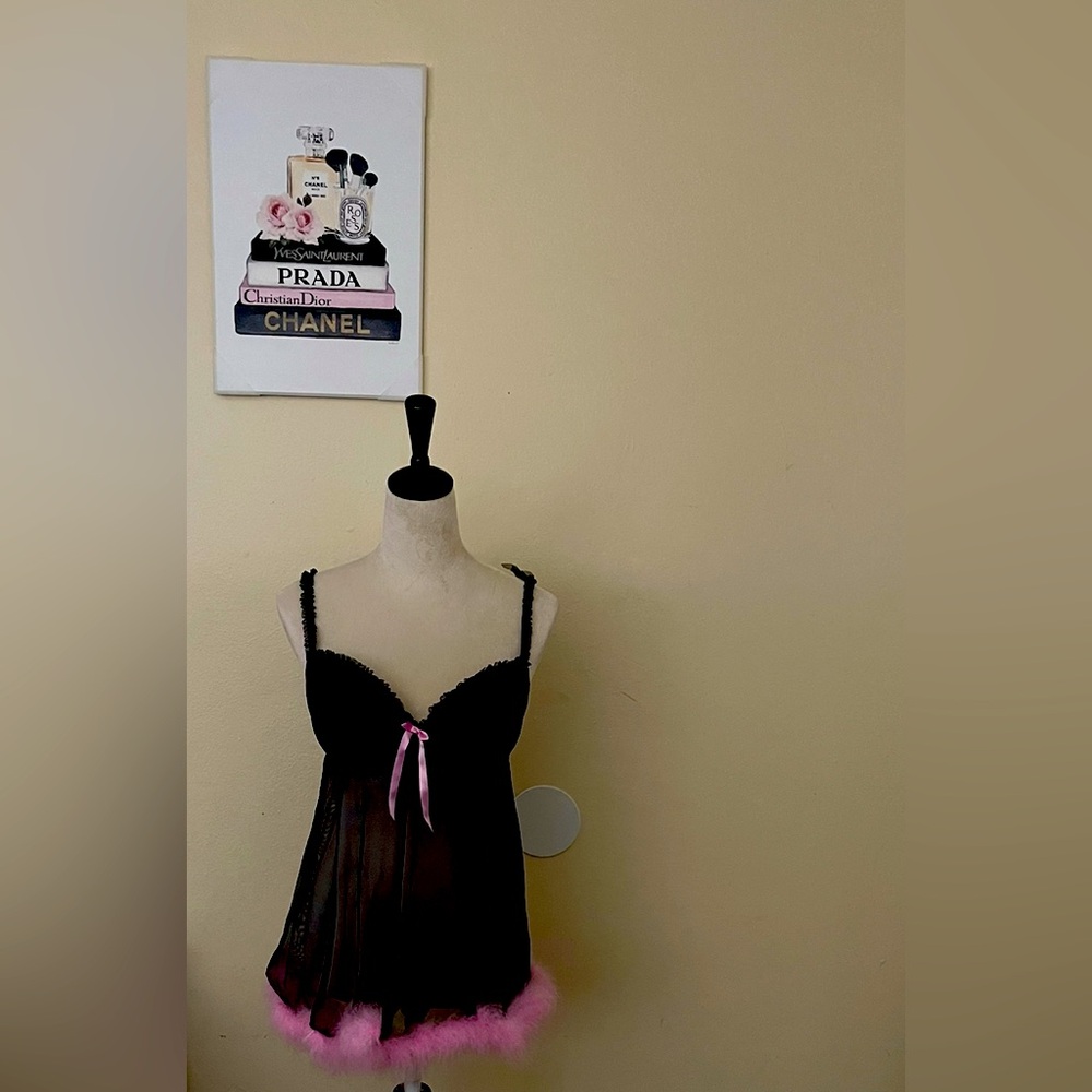 Black sexy women Baby doll size M bra 34 B brand new